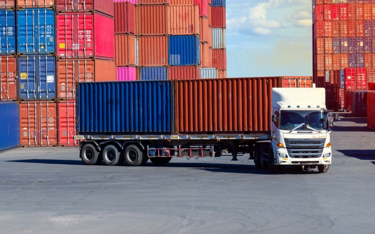 Transloading and deconsolidation logistics operation
